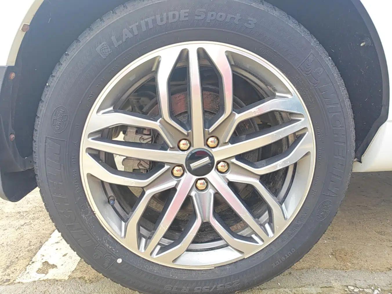 Wey VV5 2019 Upgraded Model 2.0T Two-Wheel Drive Ultra-Luxury Version China V Standard — миниатюра 10