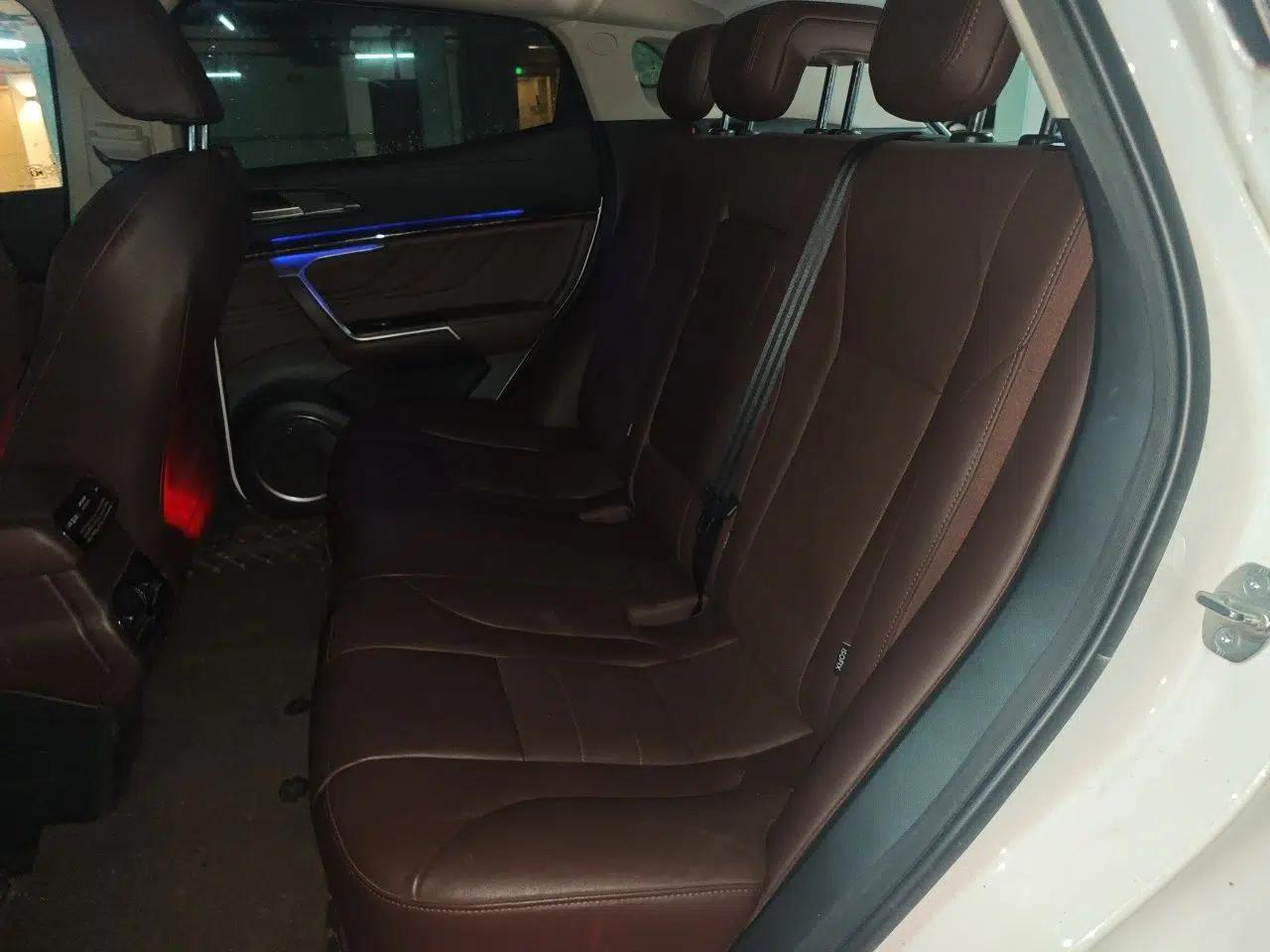 Wey VV5 2019 Upgraded Model 2.0T Two-Wheel Drive Ultra-Luxury Version China VI Standard — миниатюра 18
