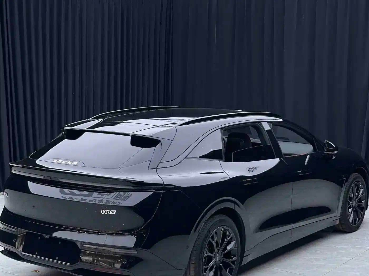 Jike 007GT 2025 Rear-Wheel Drive Intelligent Driving Edition 75kWh — миниатюра 19