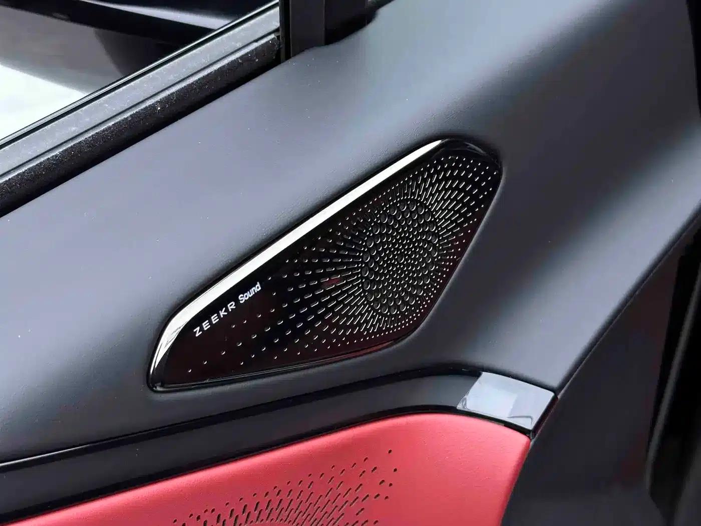 Jike 007GT 2025 Rear-Wheel Drive Intelligent Driving Edition 75kWh — миниатюра 8