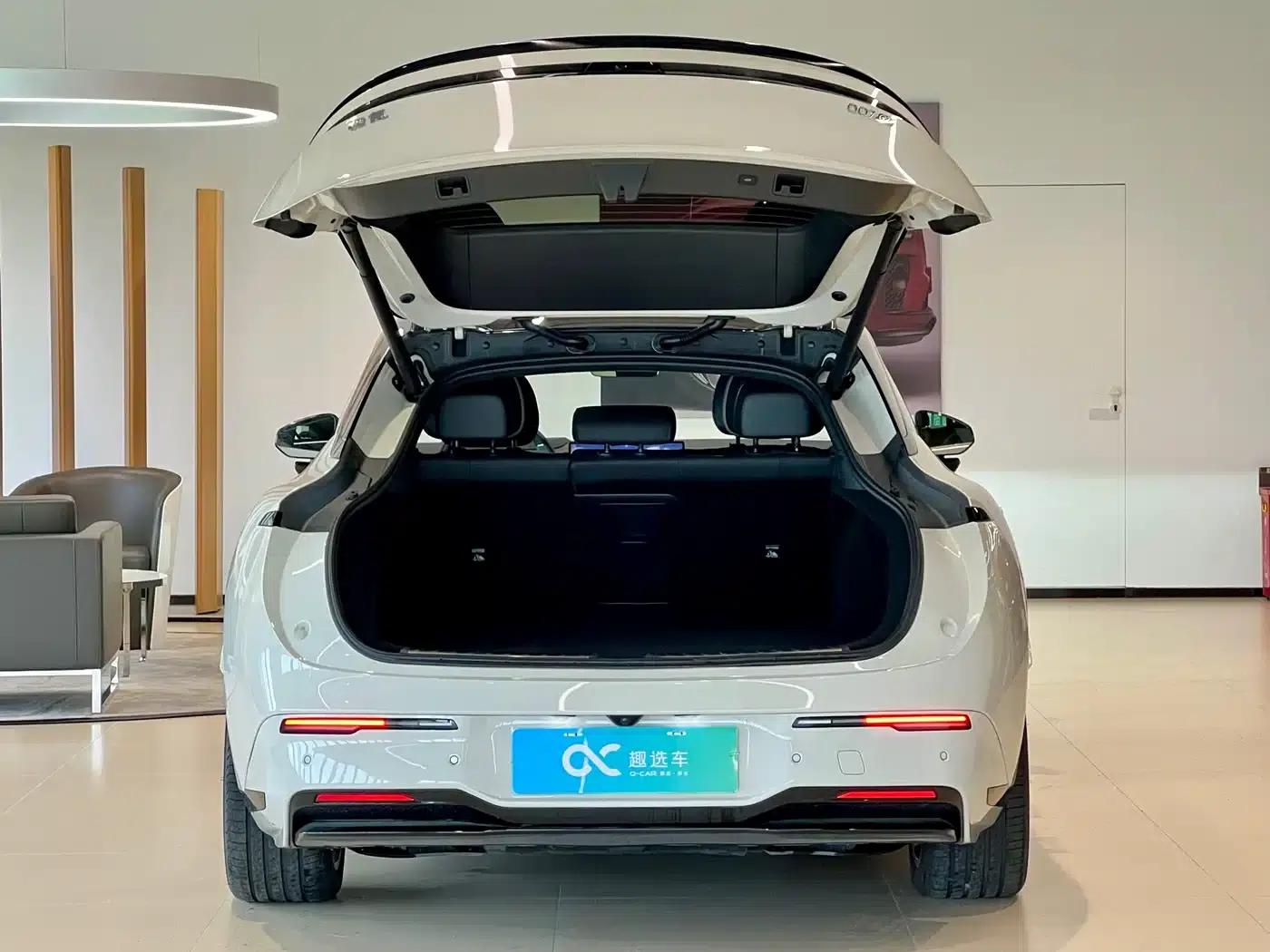 Jike 007GT 2025 Long Range Rear-Wheel Drive Intelligent Driving Edition 100kWh — миниатюра 16