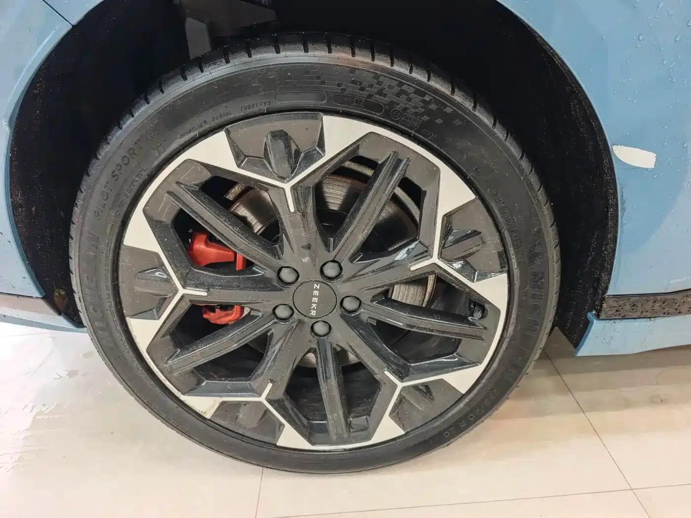 Extreme Krypton 007GT 2025 All-Wheel Drive Intelligent Driving Edition 75kWh — миниатюра 16