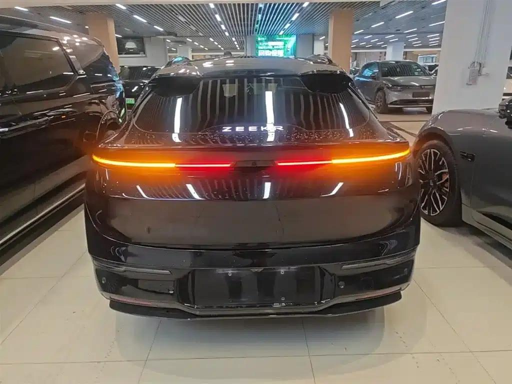 Jike 007GT 2025 Rear-Wheel Drive Intelligent Driving Edition 75kWh — миниатюра 6