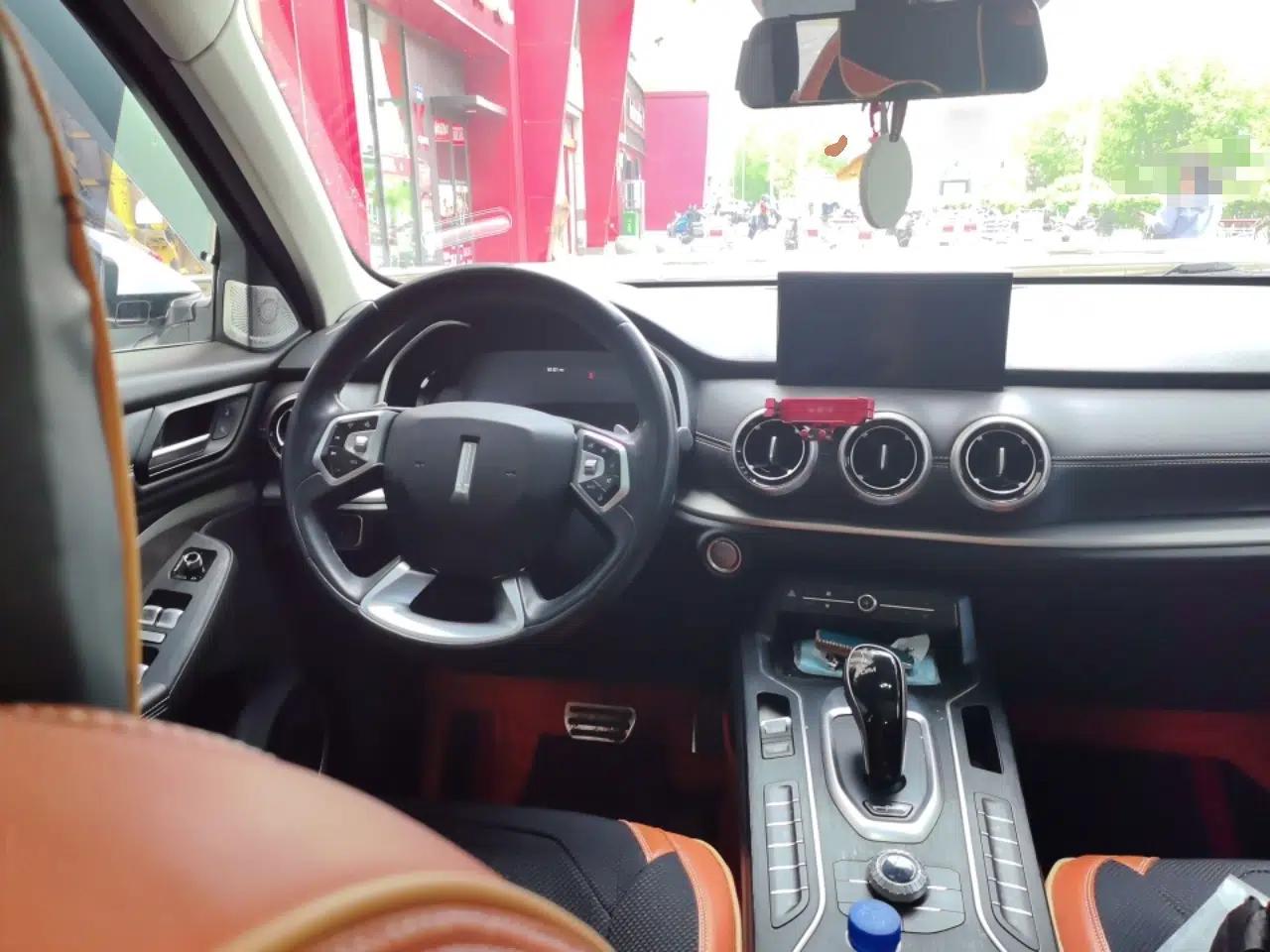 Wey VV6 2018 2.0T Two-Wheel Drive Flagship Version China V Standard — миниатюра 11