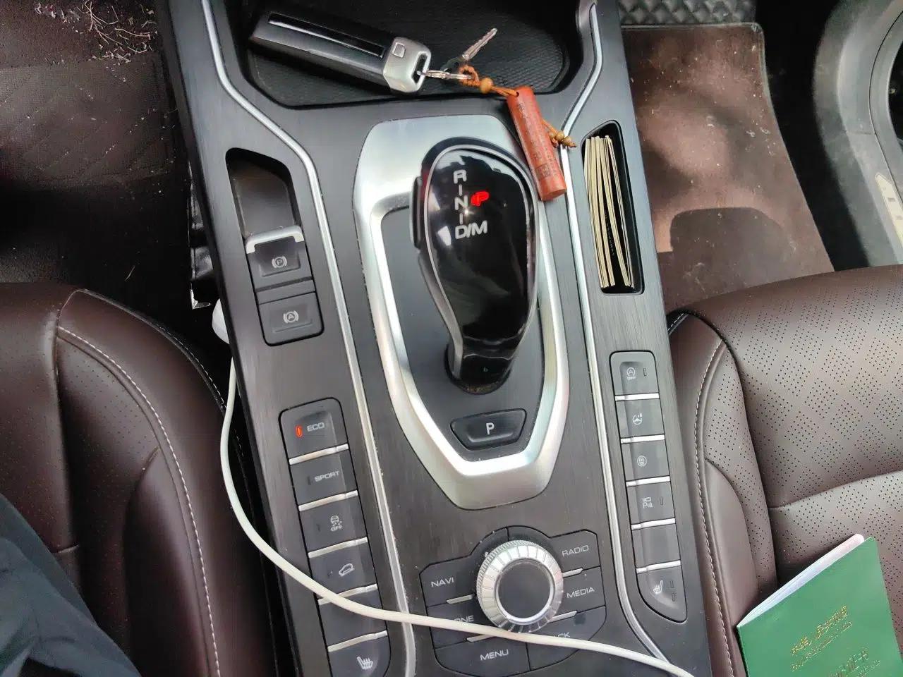 Wey VV6 2020 2.0T Two-Wheel Drive Smart Protection+ — миниатюра 15
