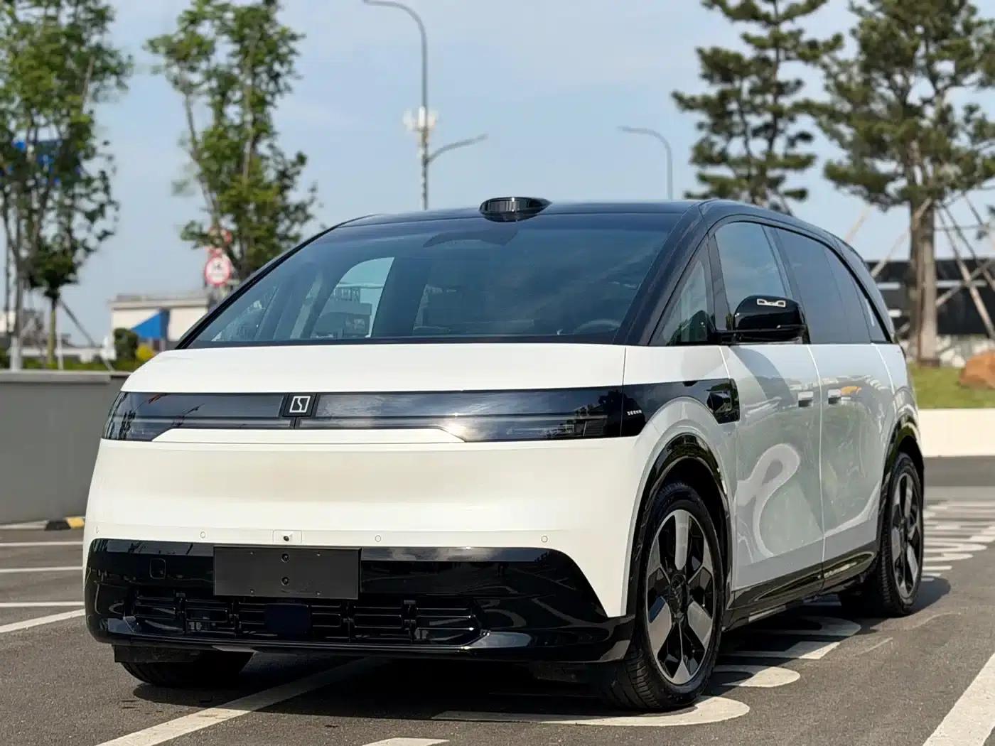 Jike MIX 2025 Intelligent Driving Edition — миниатюра 1