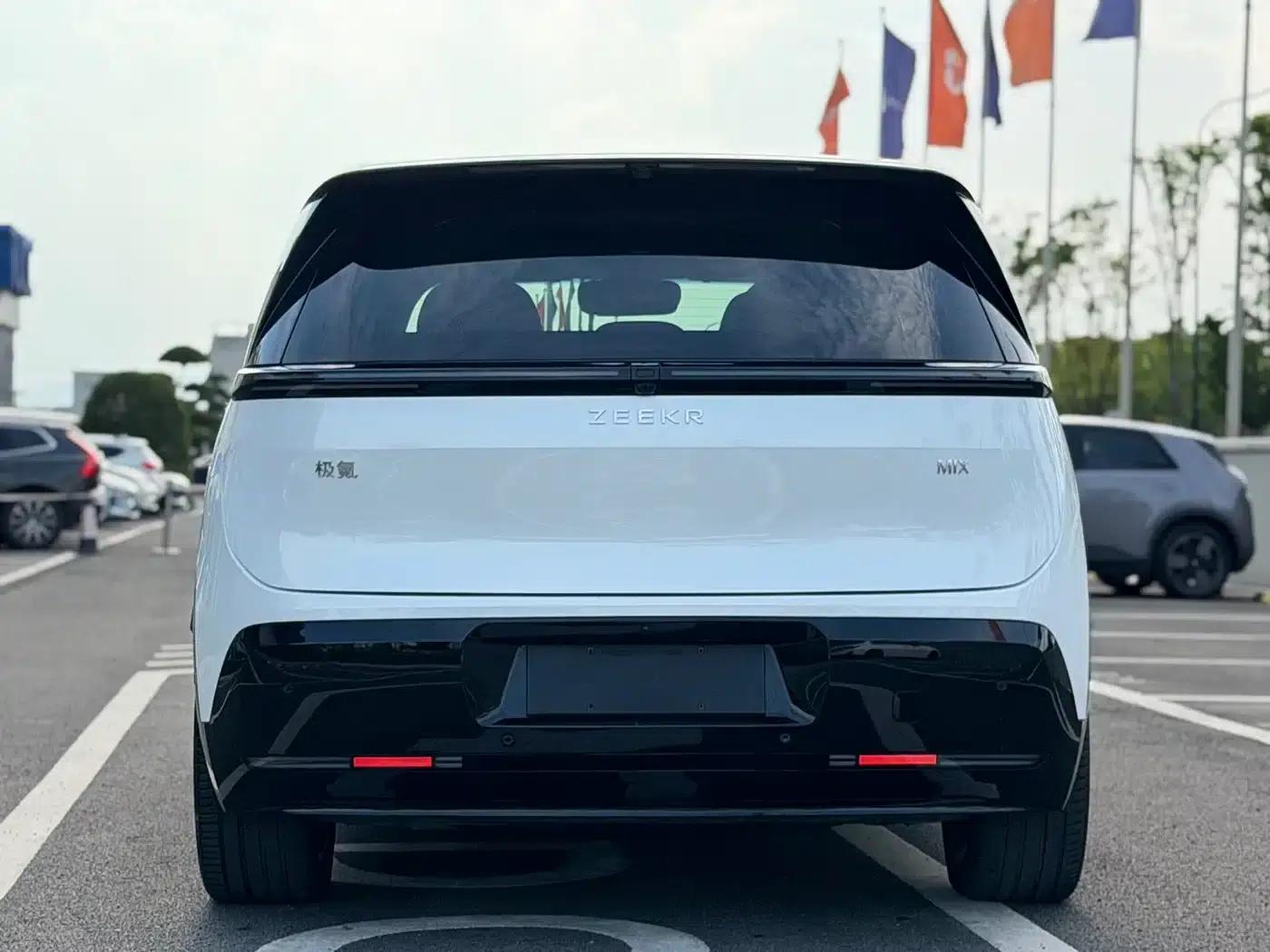 Jike MIX 2025 Intelligent Driving Edition — миниатюра 17