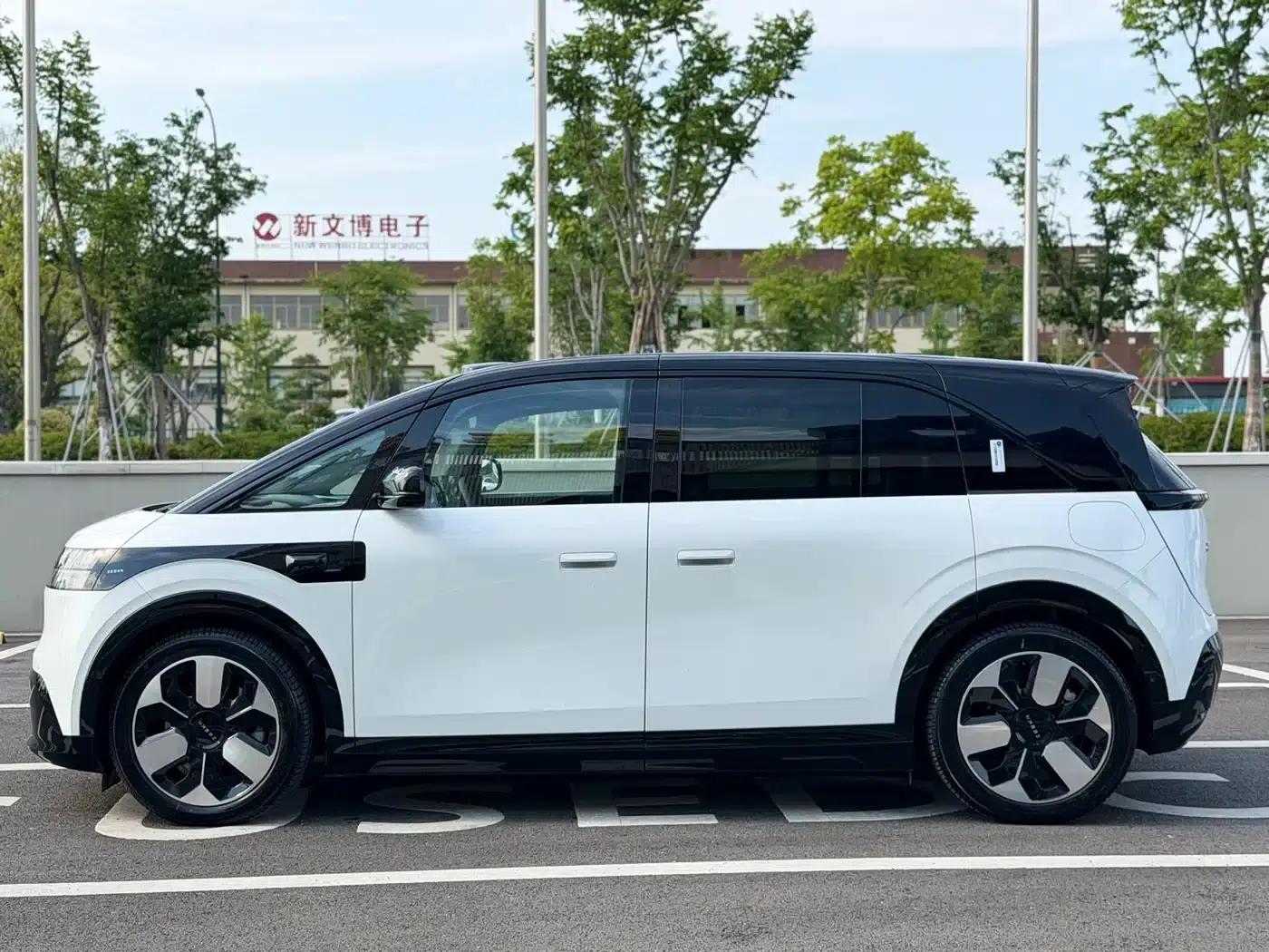 Jike MIX 2025 Intelligent Driving Edition — миниатюра 4