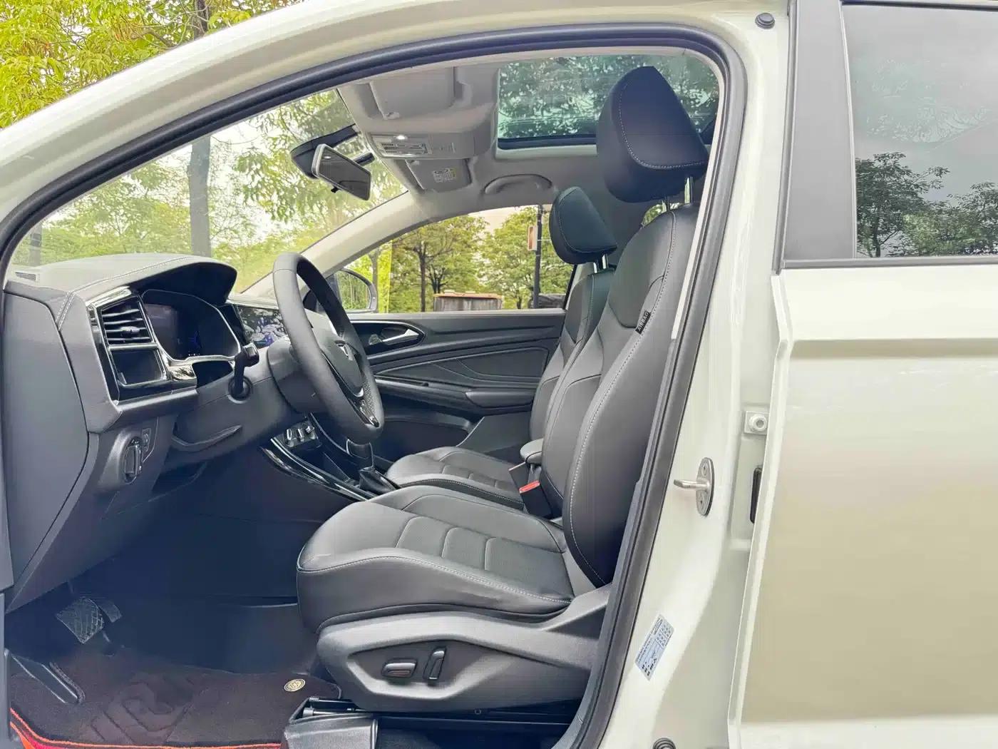 Jetta VS7 2022 Panda Edition 1.4T Automatic Enjoyment Pro — миниатюра 9