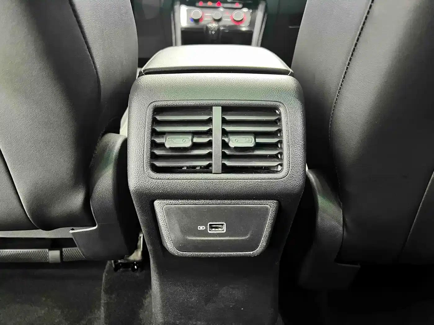 Jetta VS7 2022 280TSI Automatic High-Gloss Enjoy Edition — миниатюра 14