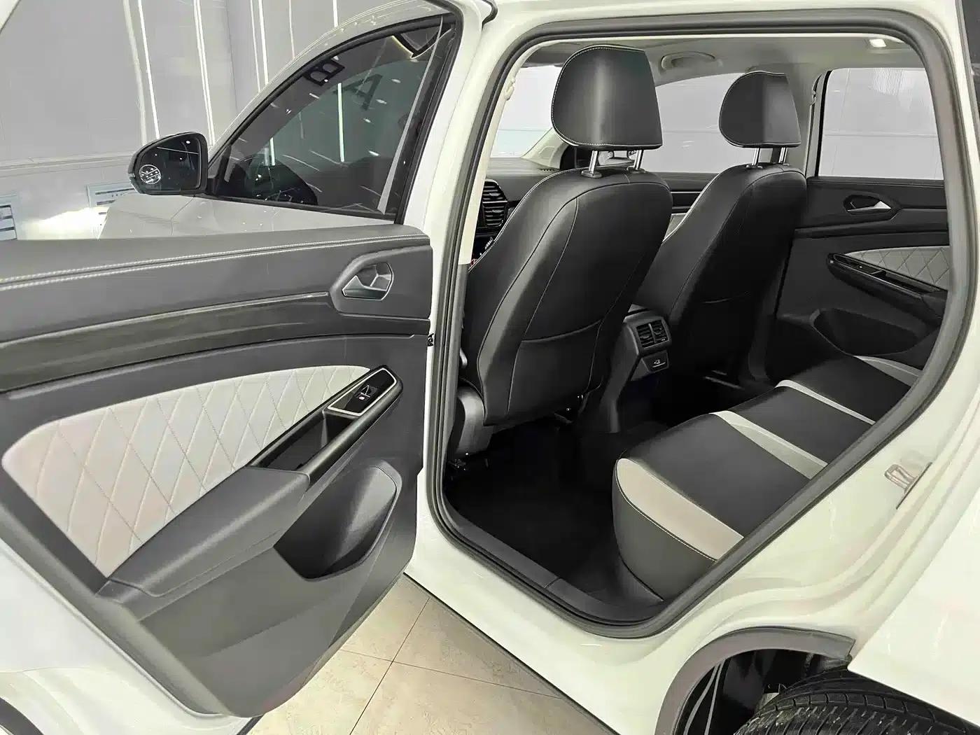 Jetta VS7 2022 280TSI Automatic High-Gloss Enjoy Edition — миниатюра 15