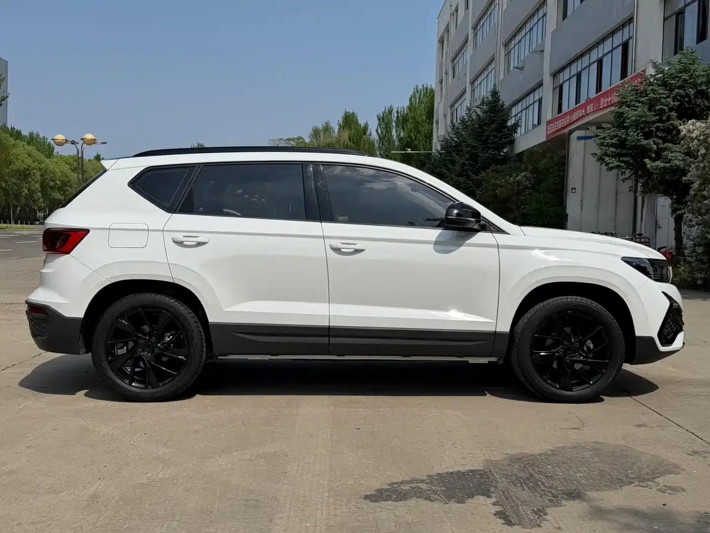 Jetta VS5 2022 280TSI Automatic High Gloss Enjoyment Edition — миниатюра 4