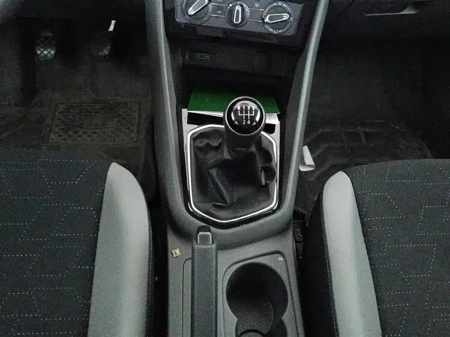 Jetta VS5 2019 280TSI Manual Entry-level Model — миниатюра 16