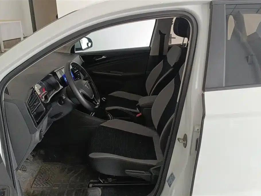 Jetta VS5 2019 280TSI Manual Entry-level Model — миниатюра 9