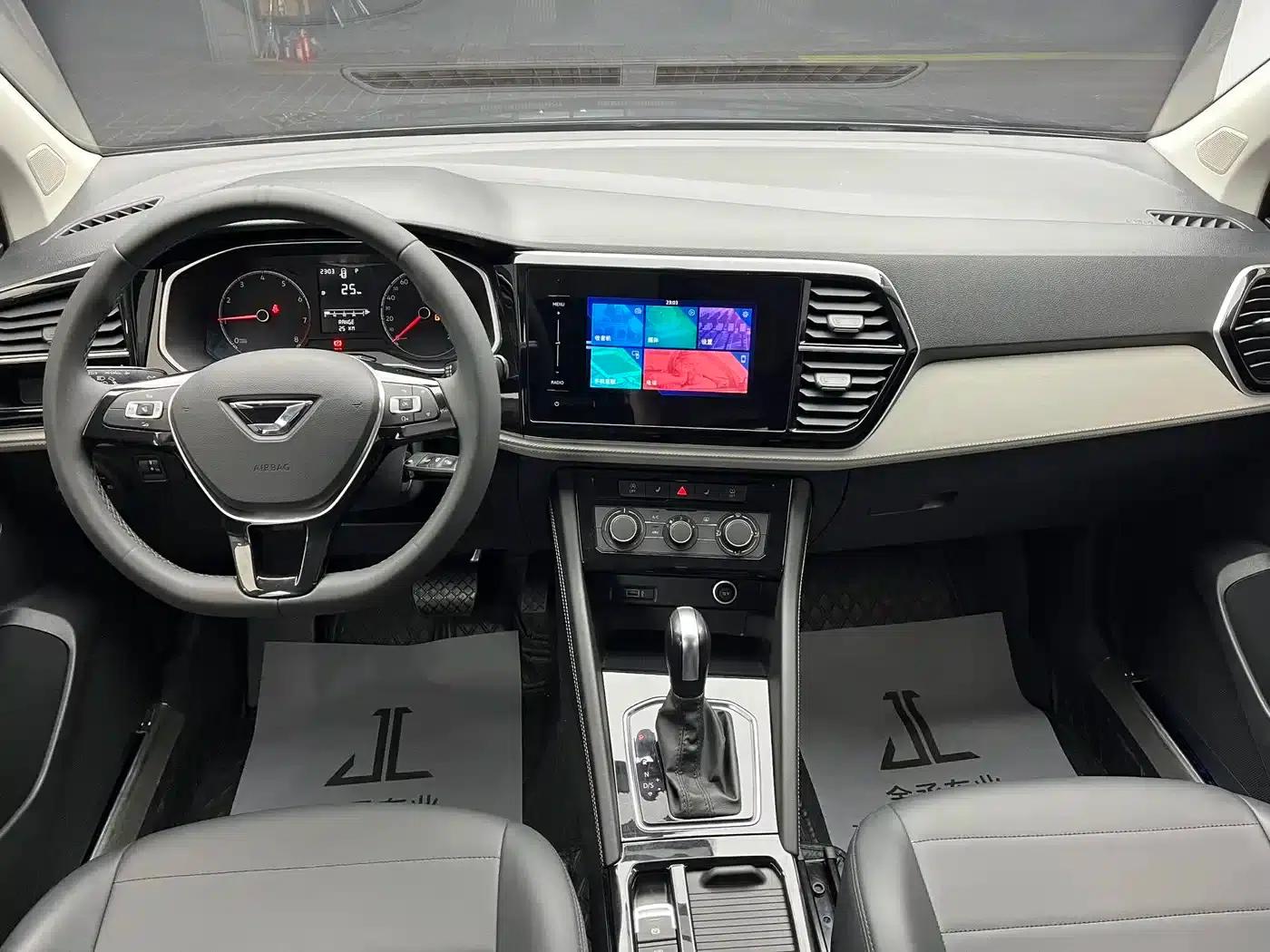 Jetta VS5 2023 280TSI Automatic Entry-Level Model — миниатюра 9