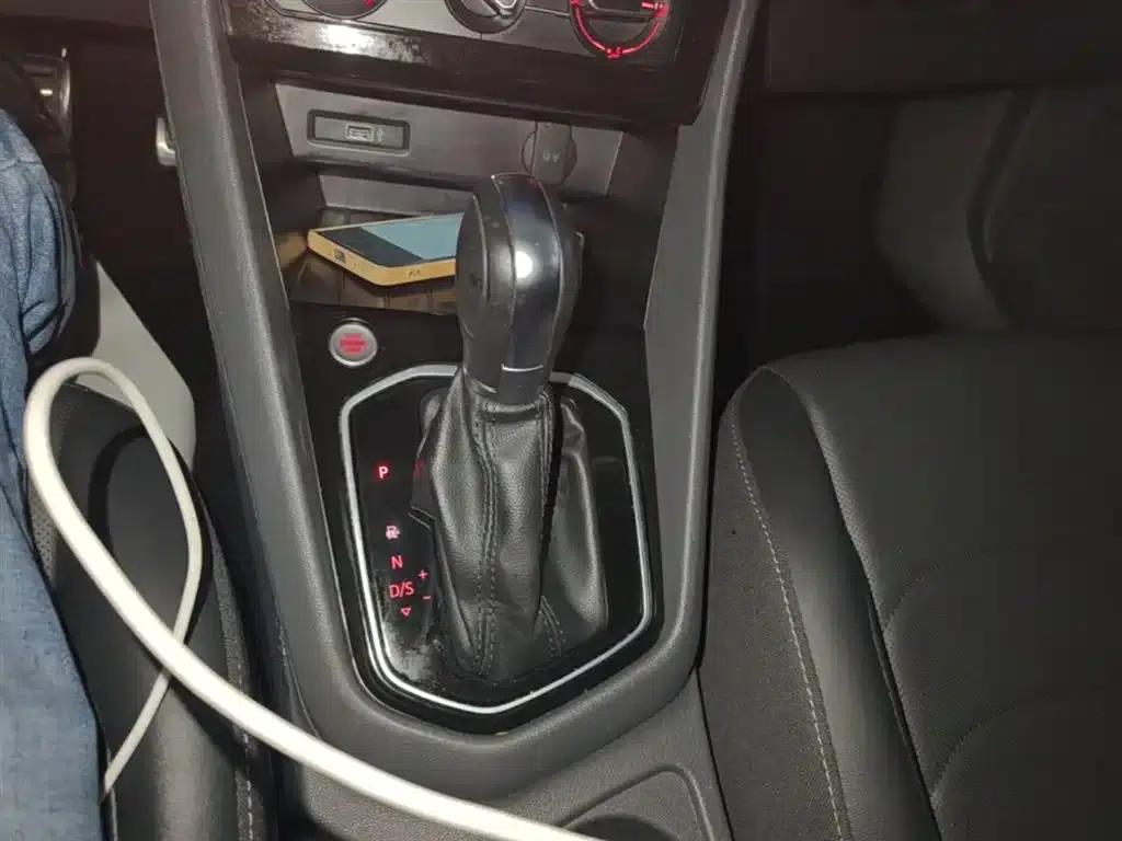 Jetta VS5 2019 280TSI Automatic Enjoyment Edition — миниатюра 14