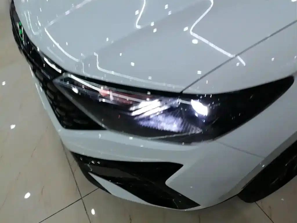 Jetta VS5 2022 280TSI Automatic High Gloss Enjoyment Edition — миниатюра 24