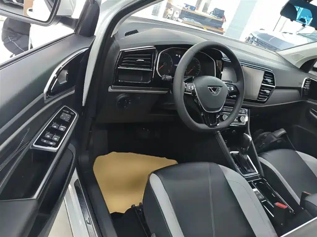 Jetta VS5 2024 280TSI Automatic Enjoy Edition — миниатюра 16