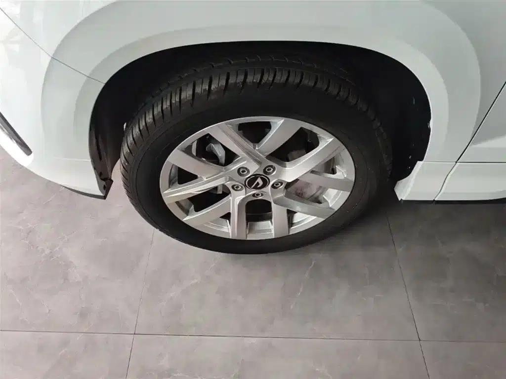 Jetta VS5 2024 280TSI Automatic Enjoy Edition — миниатюра 23