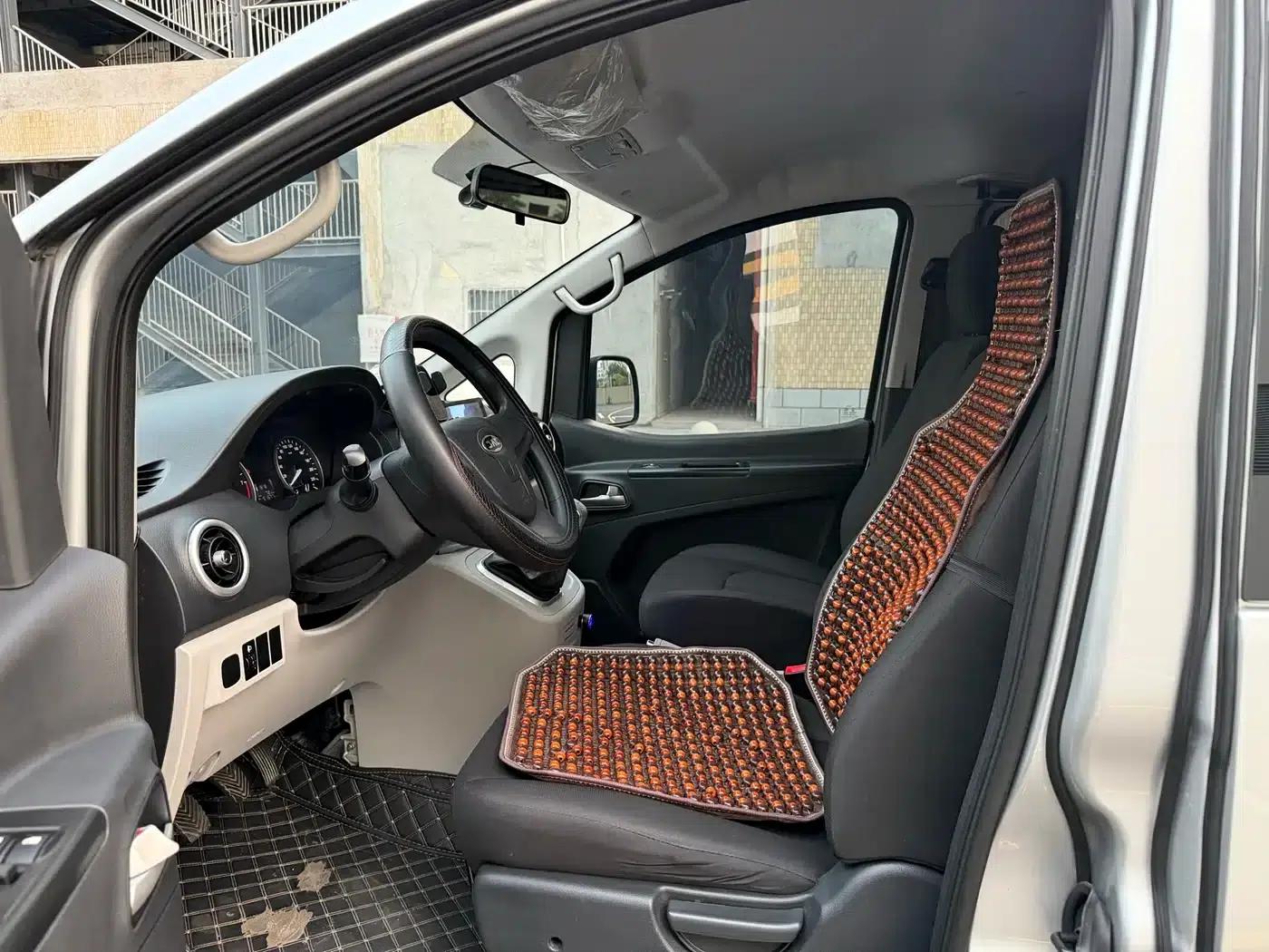 Refine M3 2022 PLUS 1.8L 7-seater Standard Edition — миниатюра 4