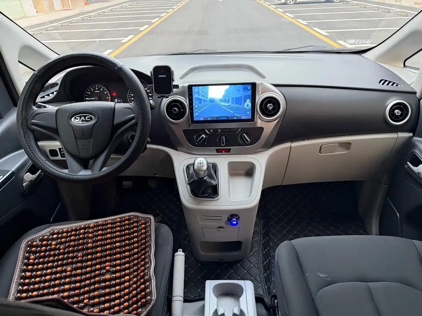Refine M3 2022 PLUS 1.8L 7-seater Standard Edition — миниатюра 5