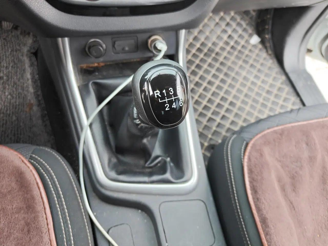 Isuzu JLM 2019 2.5T Two-Wheel Drive Diesel Luxury Version Ruimai S Extended Version JE4D25Q5A — миниатюра 15