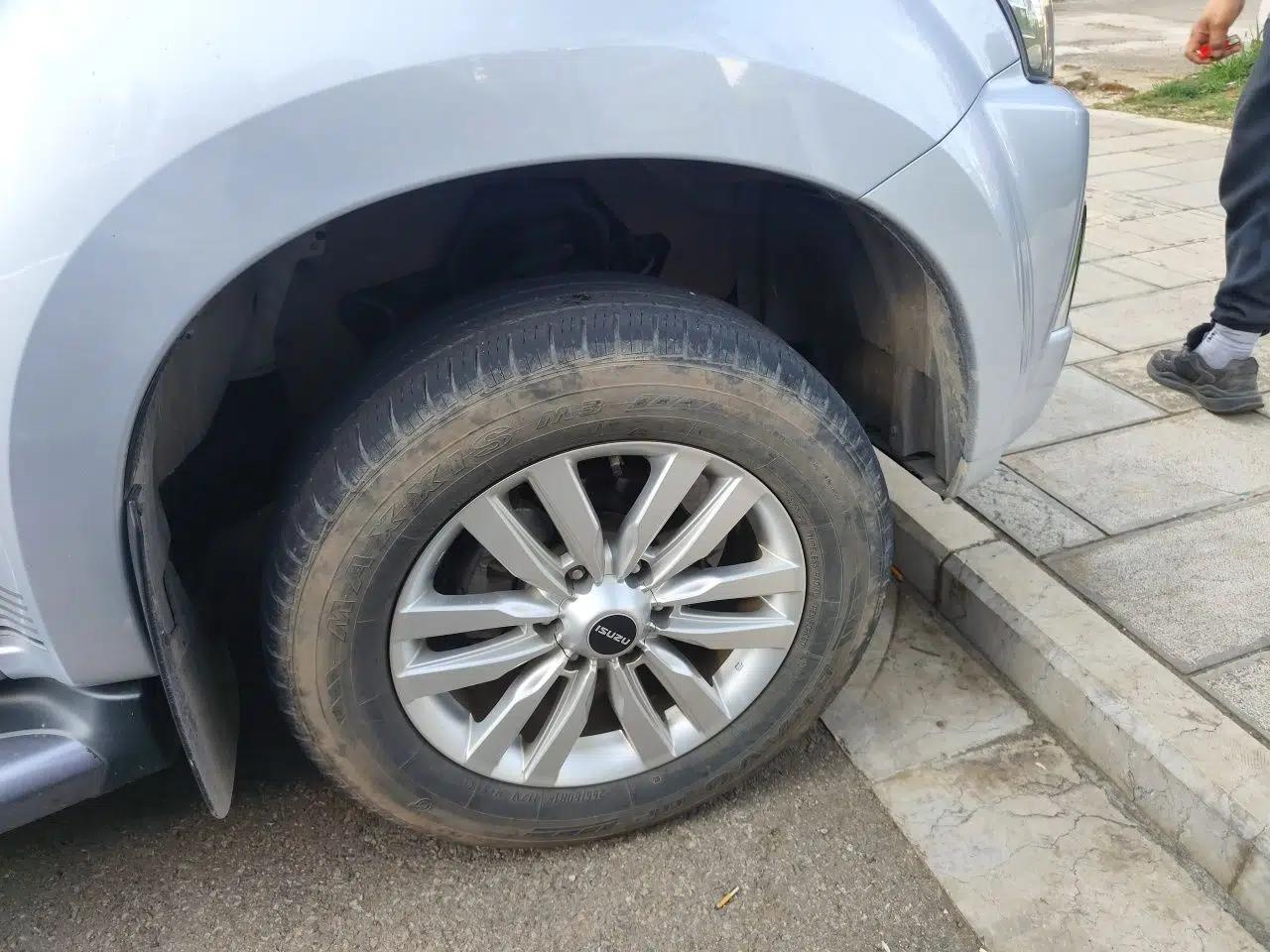 Isuzu mu-X 2020 1.9T Diesel Automatic 4x4 Enjoyment Edition 5 Seats China VI Standard — миниатюра 8
