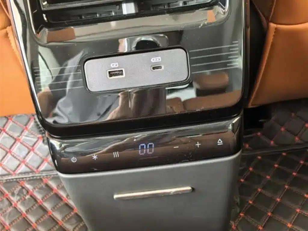 Jetour Mountain & Sea L7 2024 Model 1.5T 120km ULTRA 5-Seater — миниатюра 7