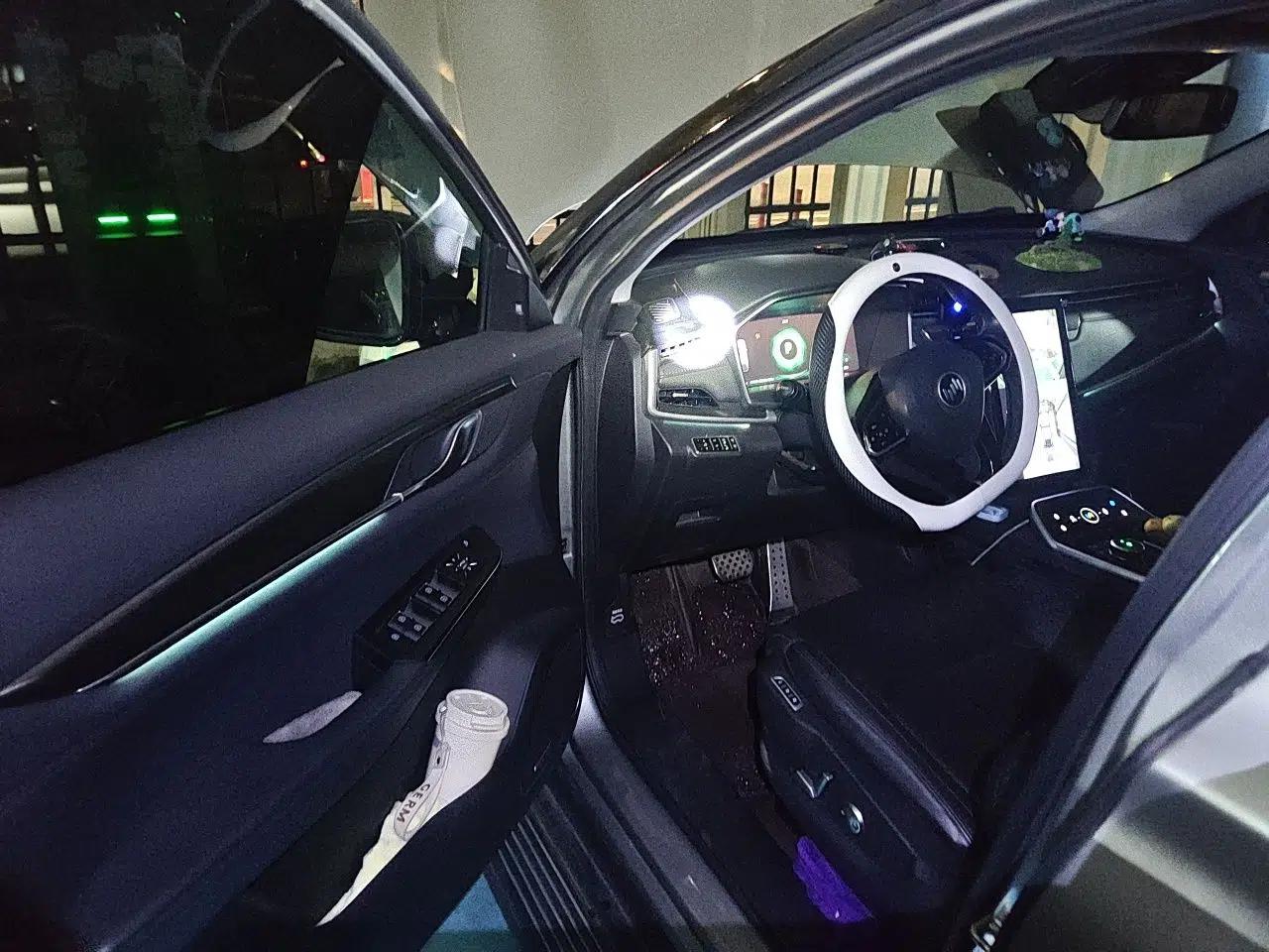 WM Motor EX6 2020 Plus 6-Seater Nex Exploration Edition — миниатюра 17