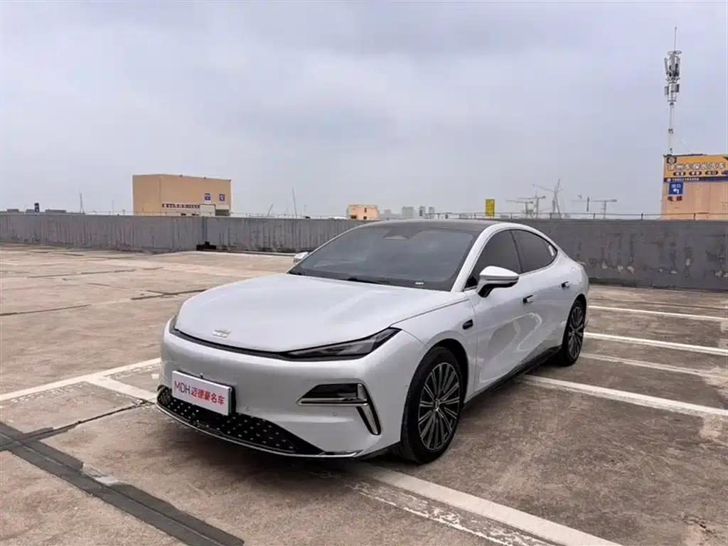 Galaxy Star 8 2025 Model 130km EM-i Flagship Edition — миниатюра 1