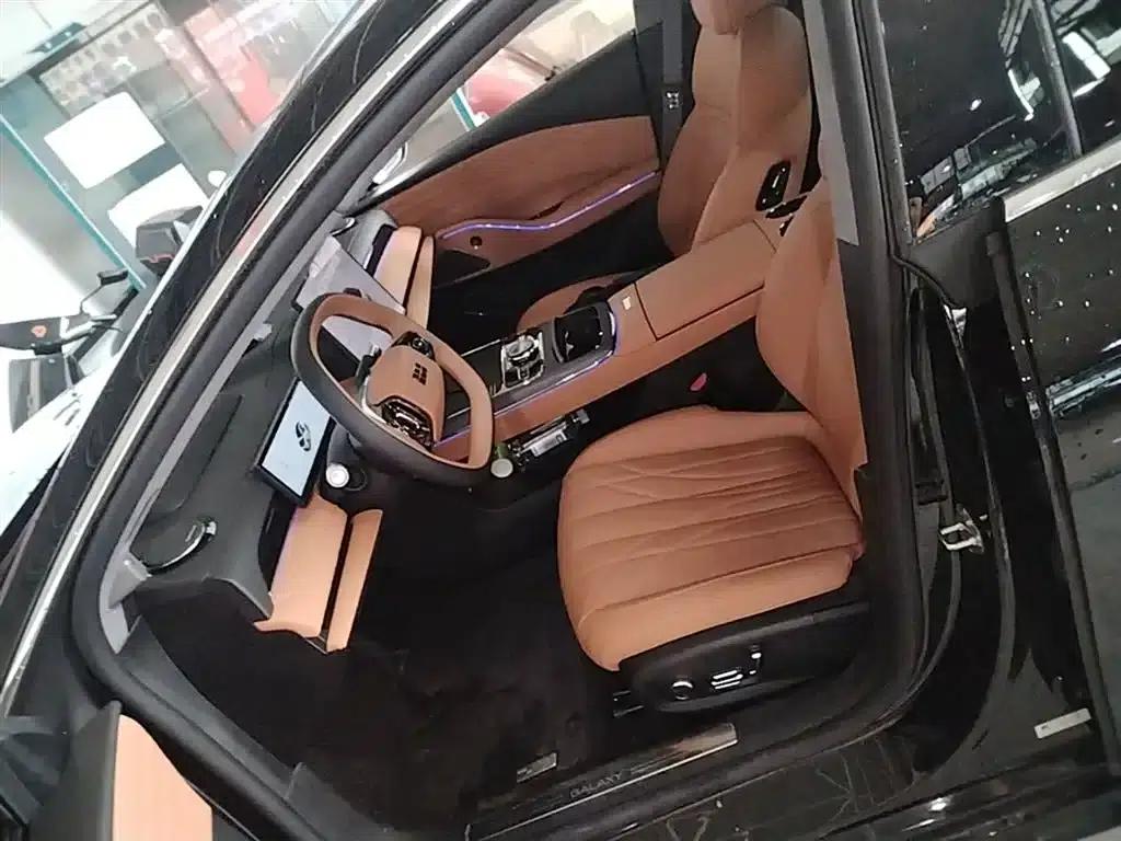 Galaxy Star 8 2025 Model 130km EM-i Flagship Edition — миниатюра 15
