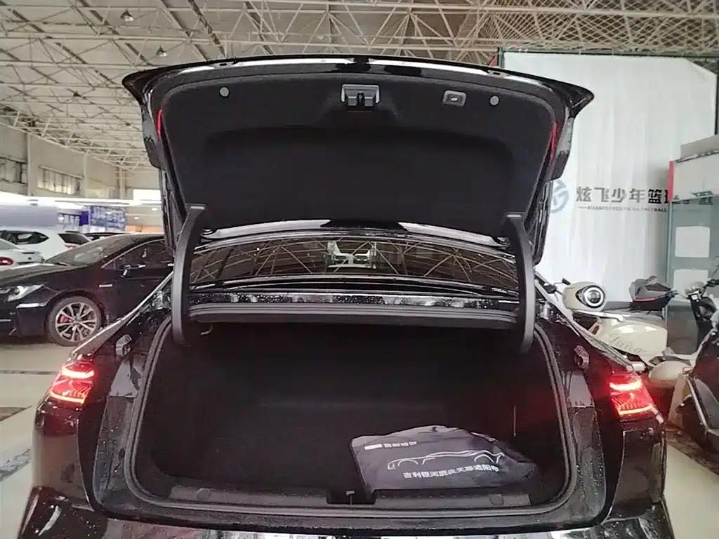 Galaxy Star 8 2025 Model 130km EM-i Flagship Edition — миниатюра 19