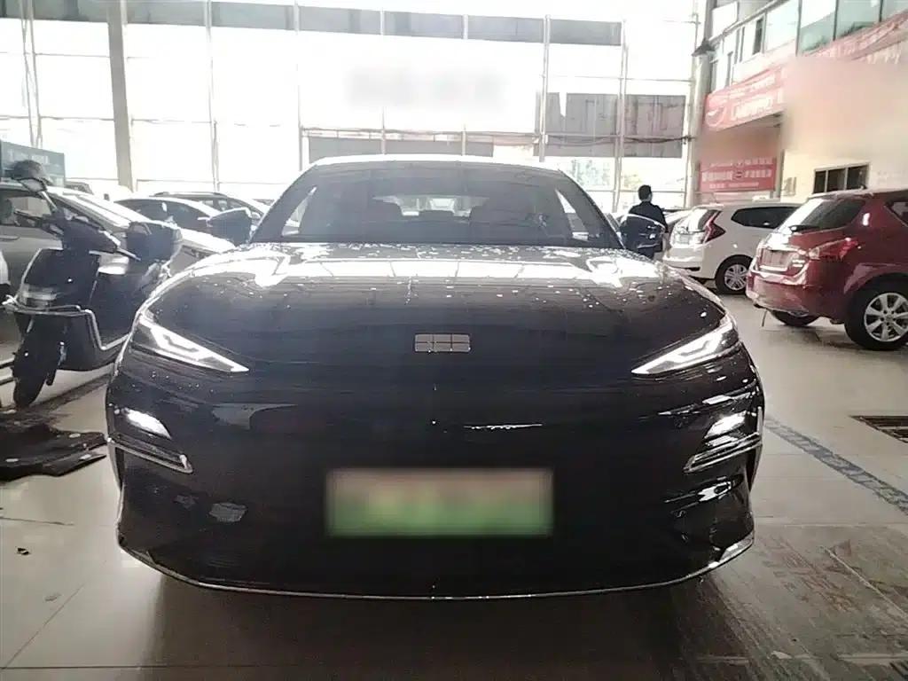 Galaxy Star 8 2025 Model 130km EM-i Flagship Edition — миниатюра 3