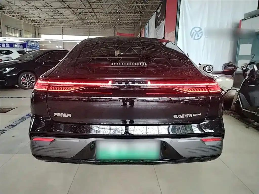 Galaxy Star 8 2025 Model 130km EM-i Flagship Edition — миниатюра 6