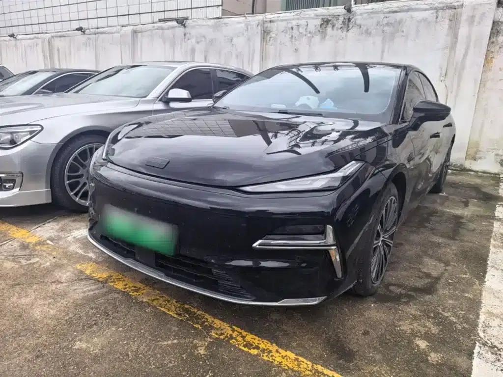 Galaxy Star 8 2025 Model 130km EM-i Flagship Edition — миниатюра 2