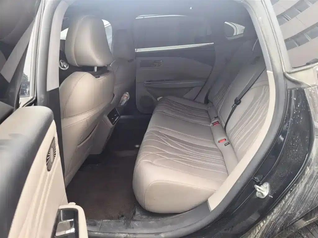 Galaxy Star 8 2025 Model 130km EM-i Flagship Edition — миниатюра 17