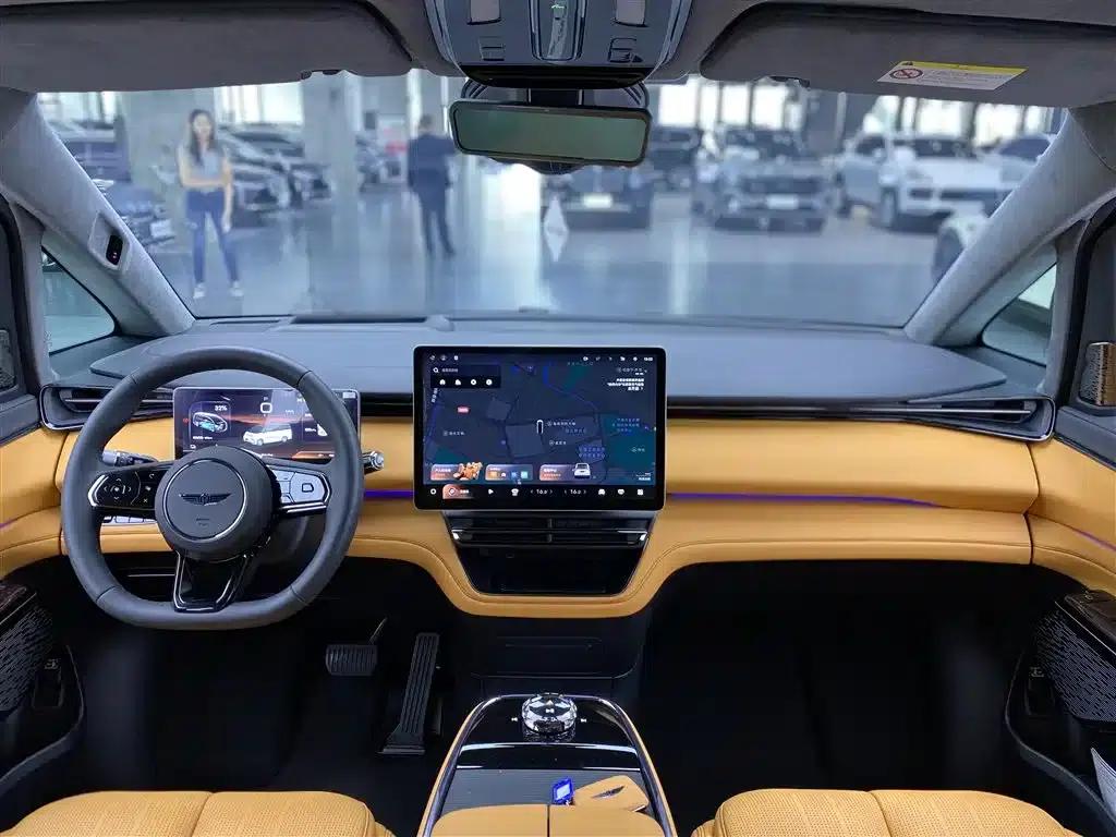 Wingzhen L380 2024 Model, 140-degree, 6-seater, 4WD Ultra — миниатюра 15