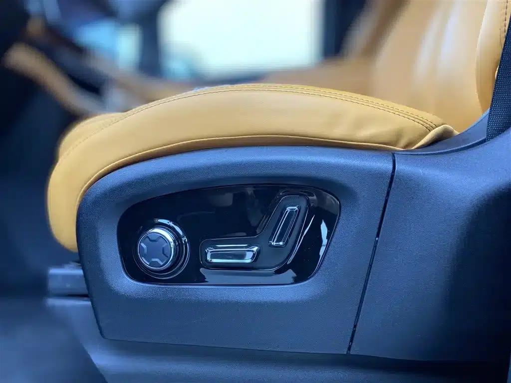 Wingzhen L380 2024 Model, 140-degree, 6-seater, 4WD Ultra — миниатюра 23