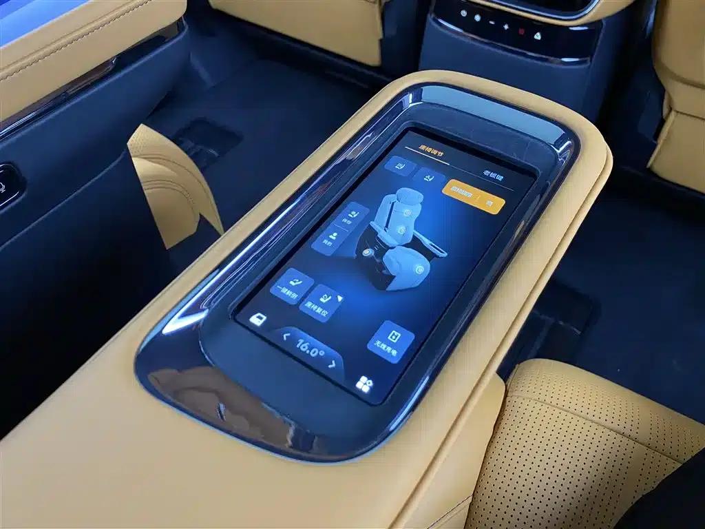 Wingzhen L380 2024 Model, 140-degree, 6-seater, 4WD Ultra — миниатюра 24