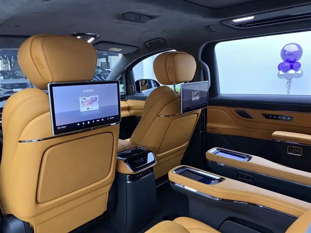 Wingzhen L380 2024 Model, 140-degree, 6-seater, 4WD Ultra — миниатюра 7