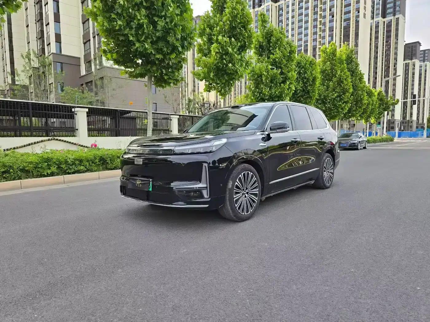 Galaxy M9 2025 210km/h AWD Navigator Edition — миниатюра 1