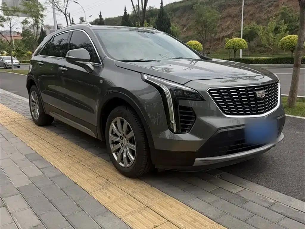 2018 Cadillac XT4 28T Two-Wheel Drive Premium Edition — миниатюра 3