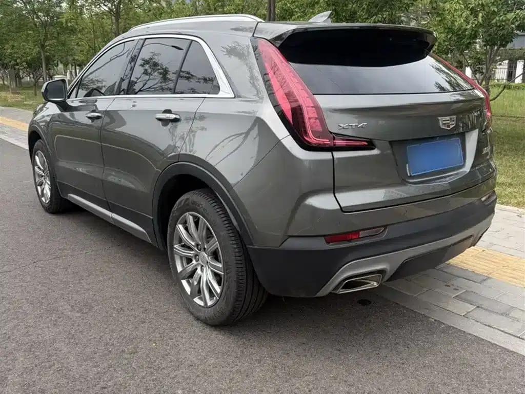 2018 Cadillac XT4 28T Two-Wheel Drive Premium Edition — миниатюра 4