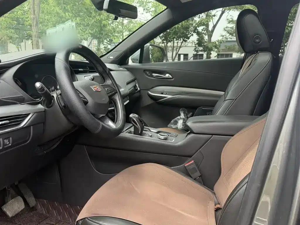 2018 Cadillac XT4 28T Two-Wheel Drive Premium Edition — миниатюра 9
