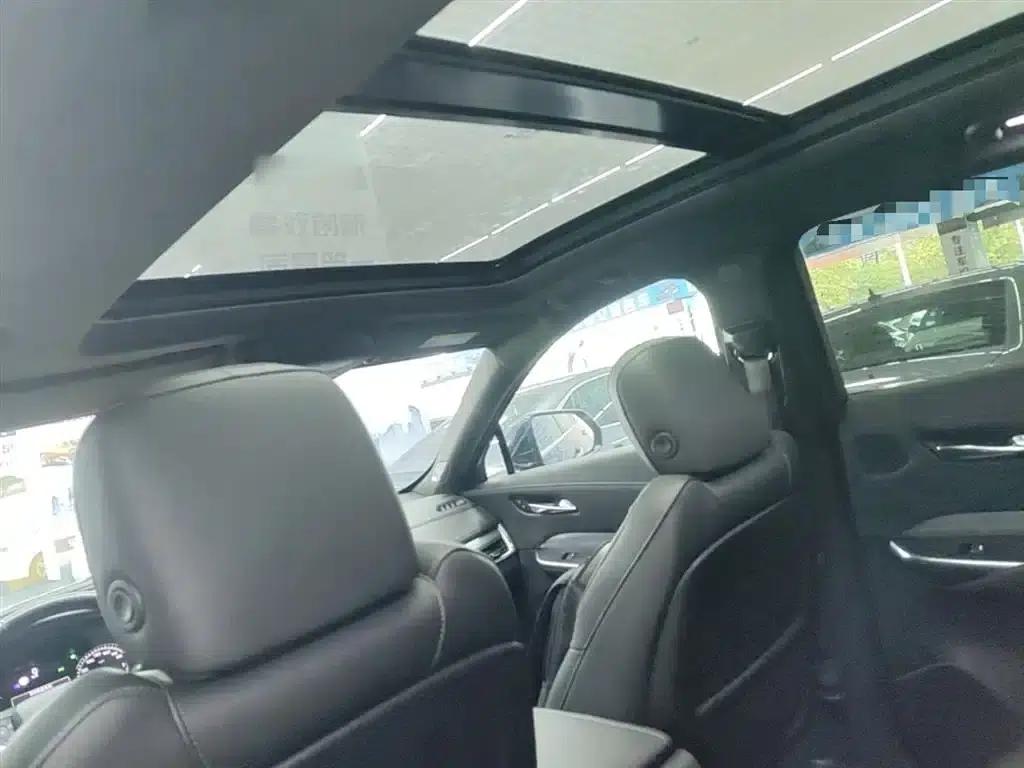 2020 Cadillac XT4 Facelift 28T Two-Wheel Drive Premium Model — миниатюра 18