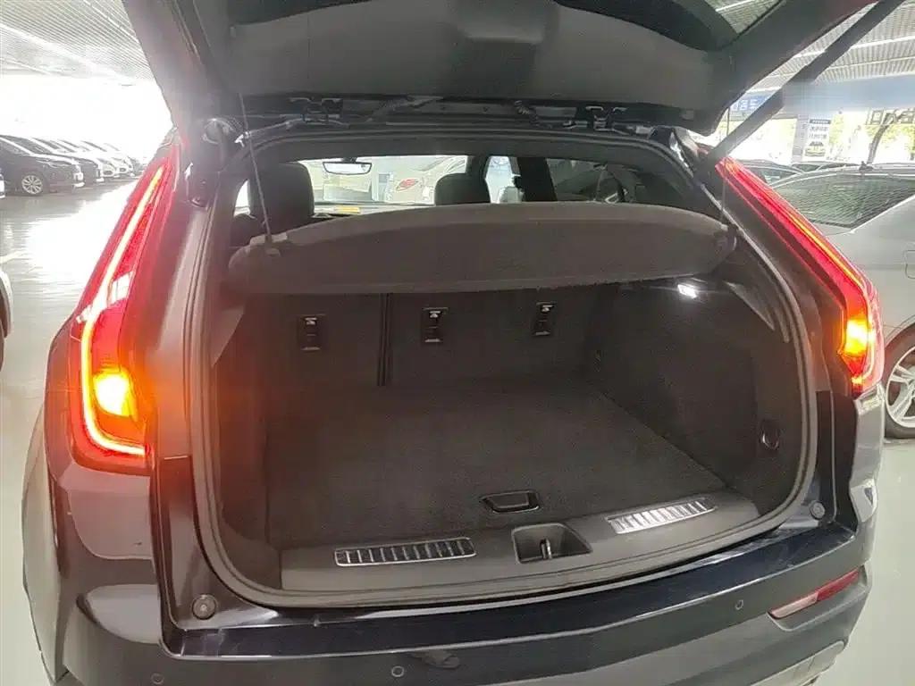 2020 Cadillac XT4 Facelift 28T Two-Wheel Drive Premium Model — миниатюра 19