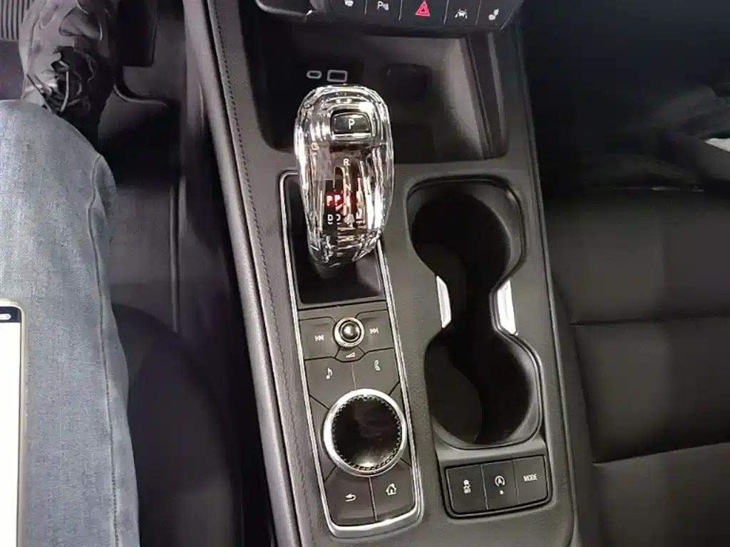 2023 Cadillac XT4 28T Two-Wheel Drive Luxury — миниатюра 14