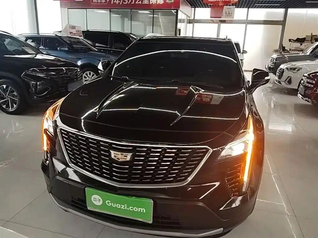 2023 Cadillac XT4 28T Two-Wheel Drive Luxury — миниатюра 3