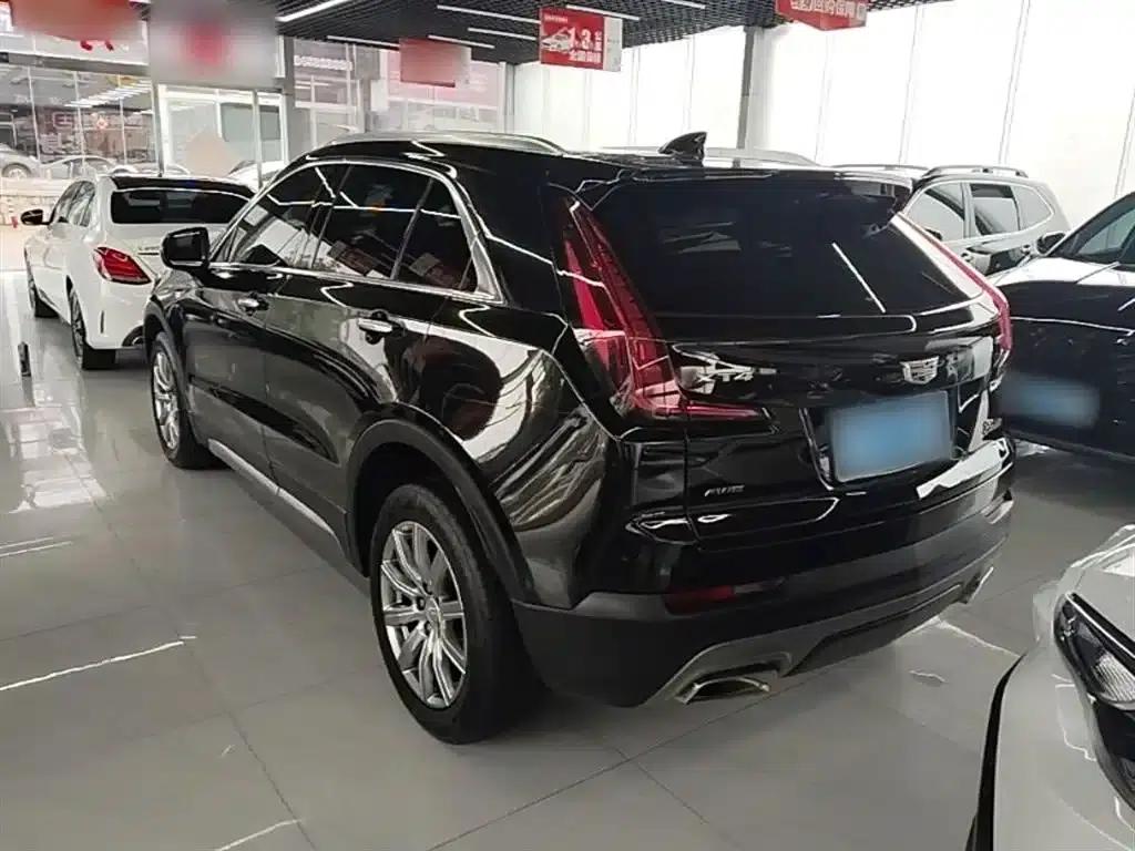 2023 Cadillac XT4 28T Two-Wheel Drive Luxury — миниатюра 5