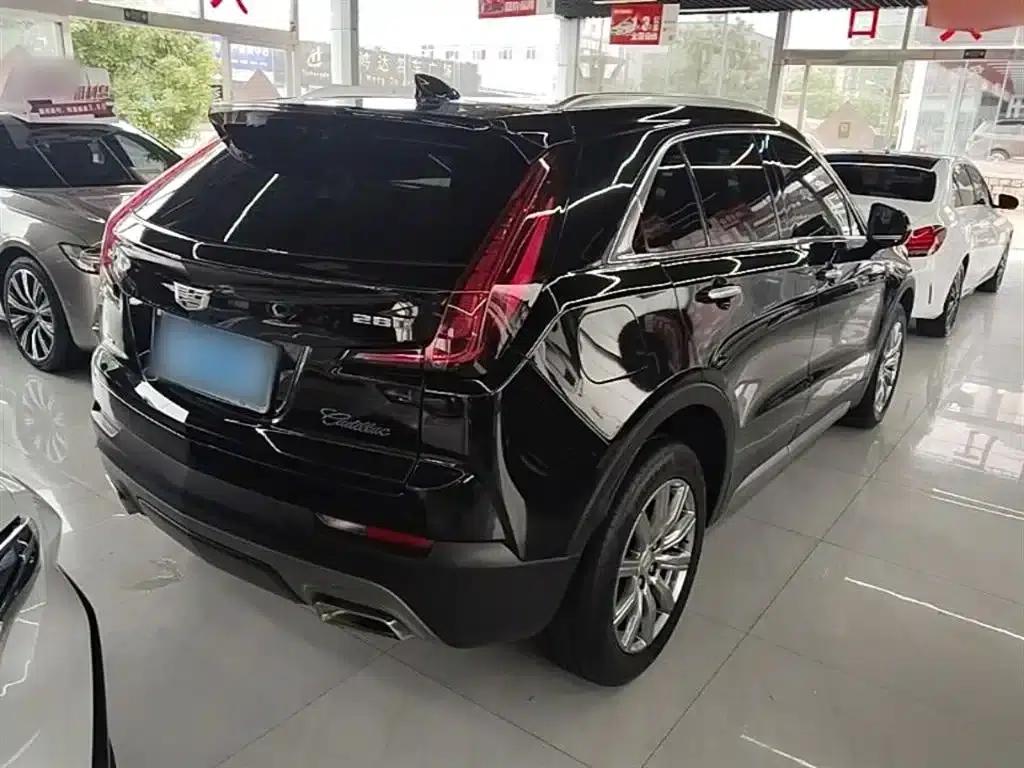 2023 Cadillac XT4 28T Two-Wheel Drive Luxury — миниатюра 7